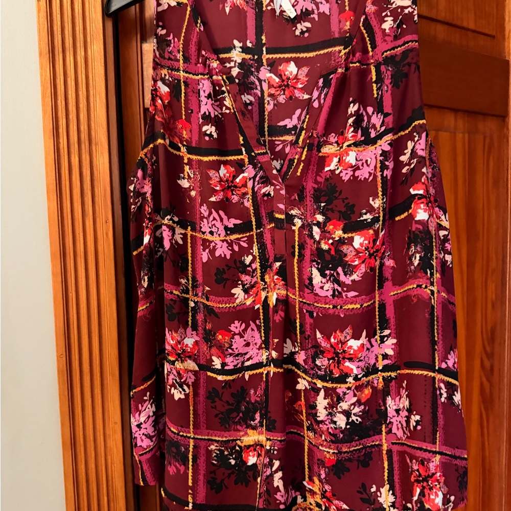 Candie's Burgundy Floral Grid V-Neck Blouse